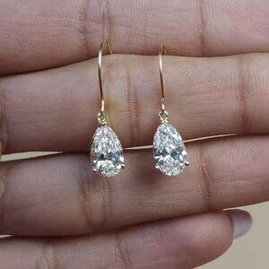 14Kt Gold 2 Ct Pear Teardrop Shape Lab Grown Diamond Stud Earrings